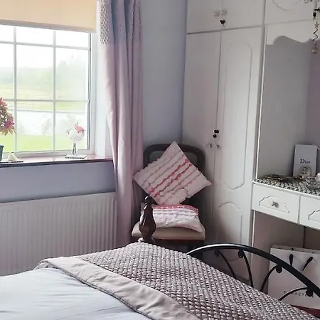 Cozy Retreat In Pet Friend