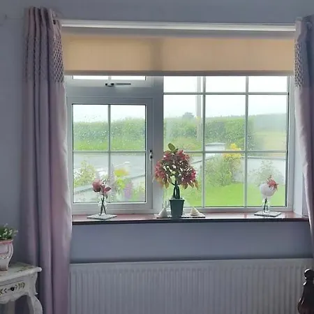 2bed Sleeps 6 River Walks Garden Parking * Listowel