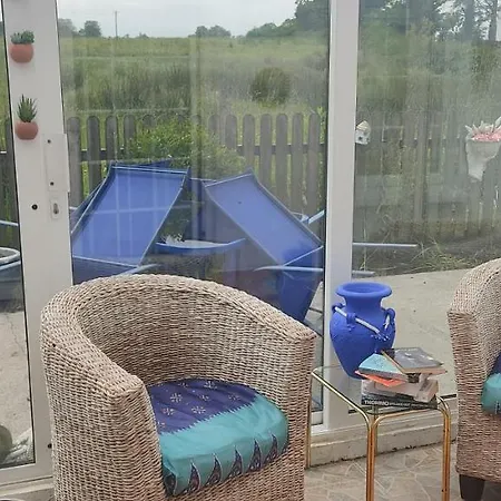 Cozy Retreat In Pet Friend Holiday home