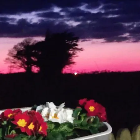 2bed Sleeps 6 River Walks Garden Parking Listowel