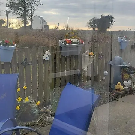 Cozy Retreat In Pet Friend Listowel