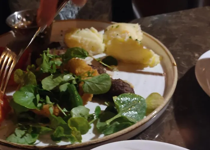 2bed Sleeps 6 River Walks Garden Parking Listowel