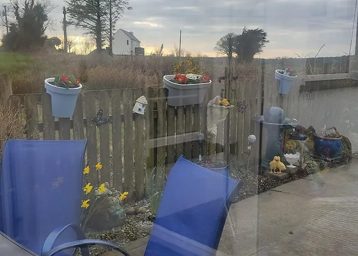 2bed Sleeps 6 River Walks Garden Parking Listowel